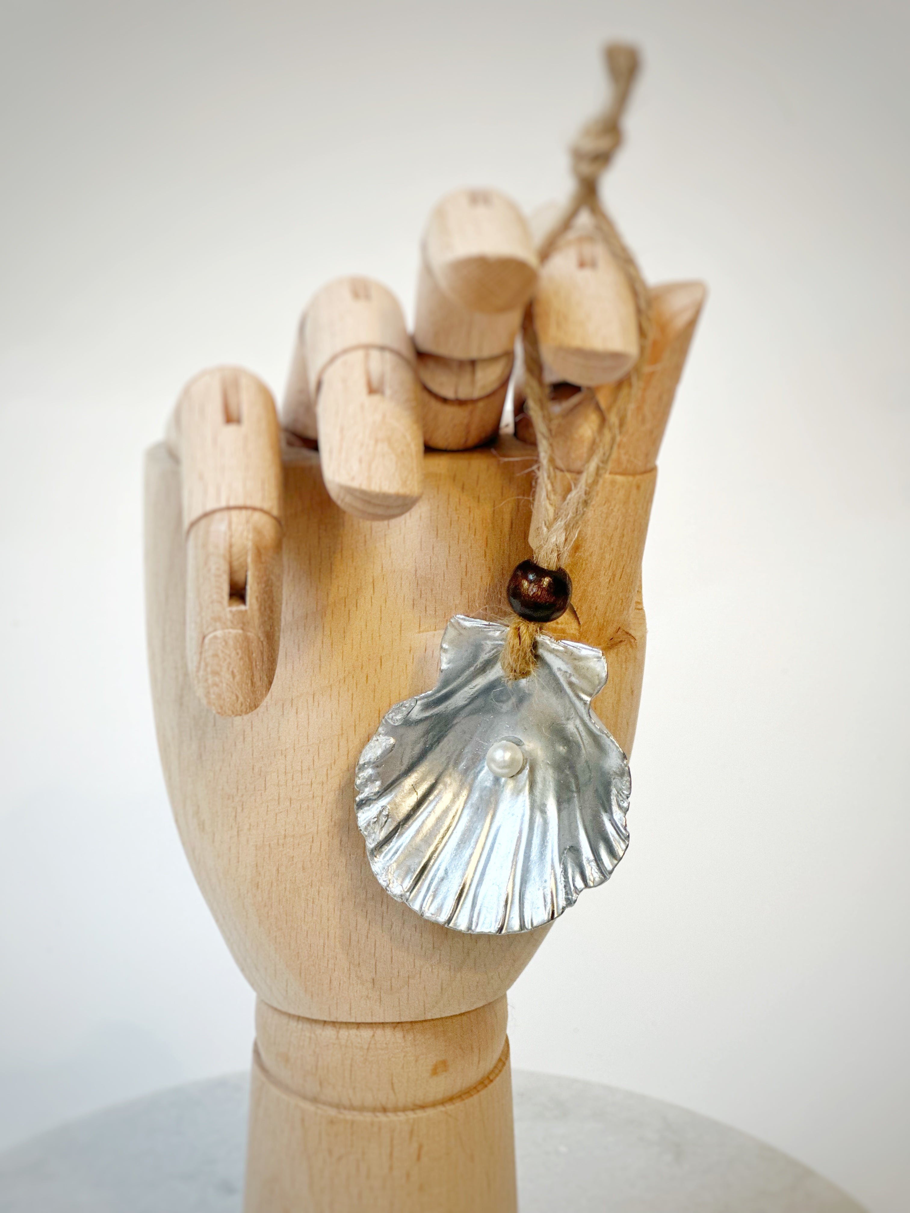 sint-jakobsschelp hanger "Zilver"