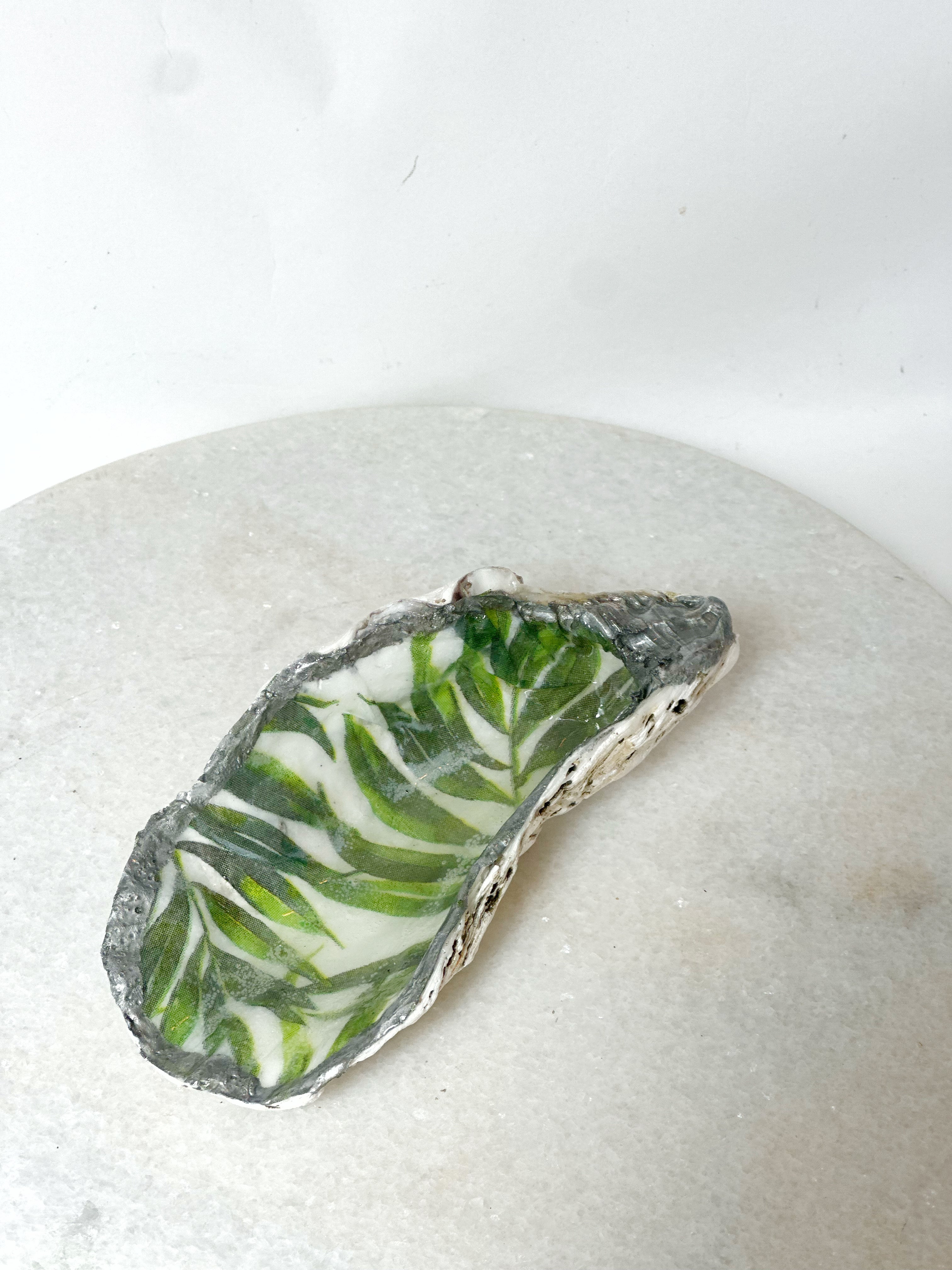 Oysterschelp "Botanical Bay" (M)